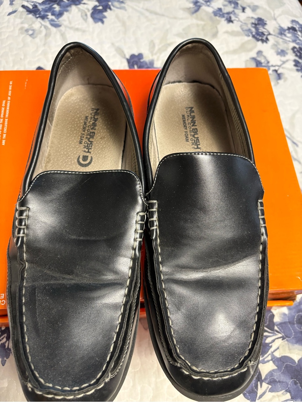 Nunn Bush Black Leather Slip-On Moccasin Loafers